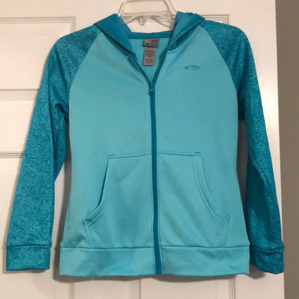 Comfortable zip up hoodie. Sz Child L 10/12.